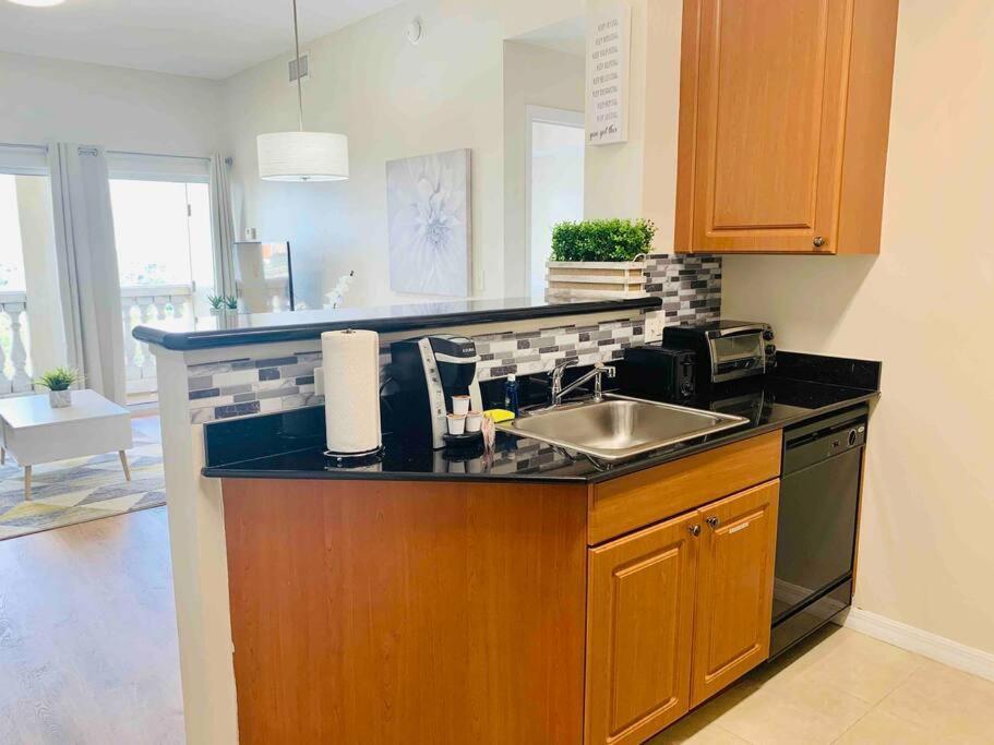 Walking Distance From Universal One Bedroom Resort Orlando Bagian luar foto