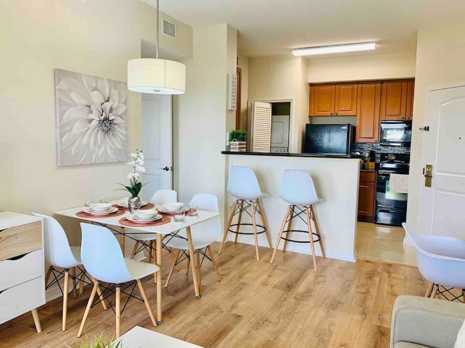 Walking Distance From Universal One Bedroom Resort Orlando Bagian luar foto